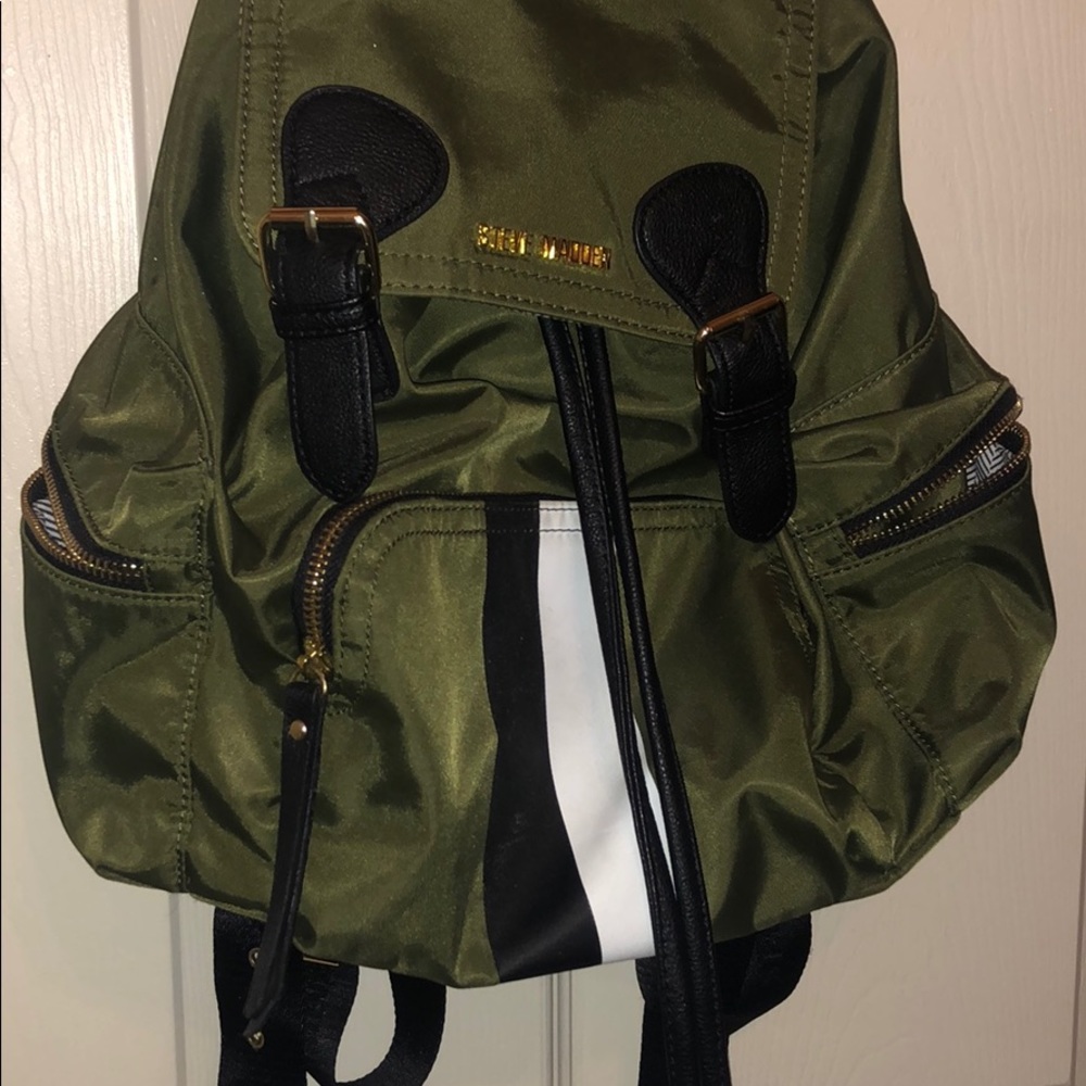 Backpack - Picture 2 of 3